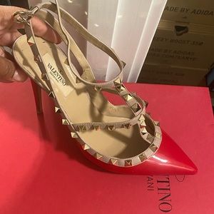 COPY - Valentino pump